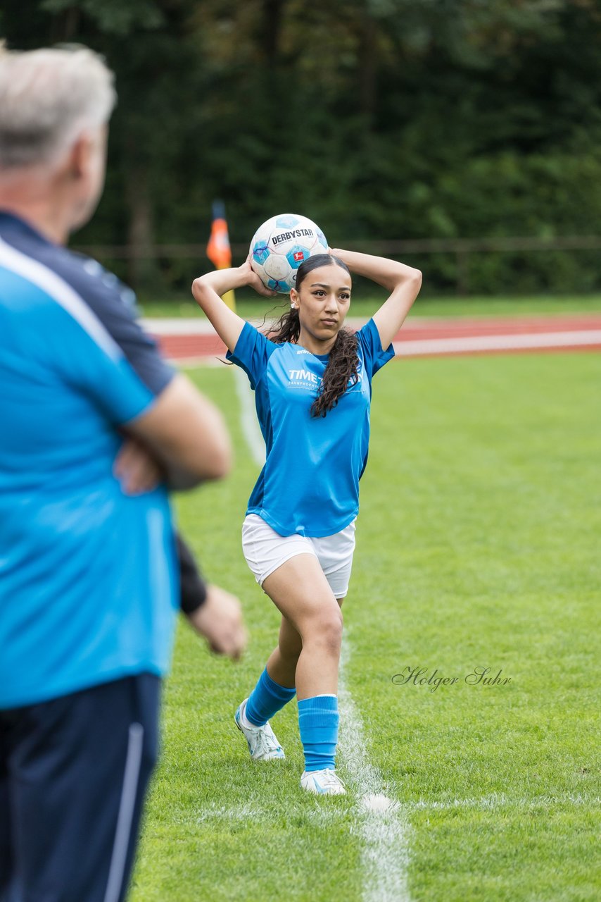 Bild 400 - wBJ VfL Pinneberg - Germania Schnelsen : Ergebnis: 15:1